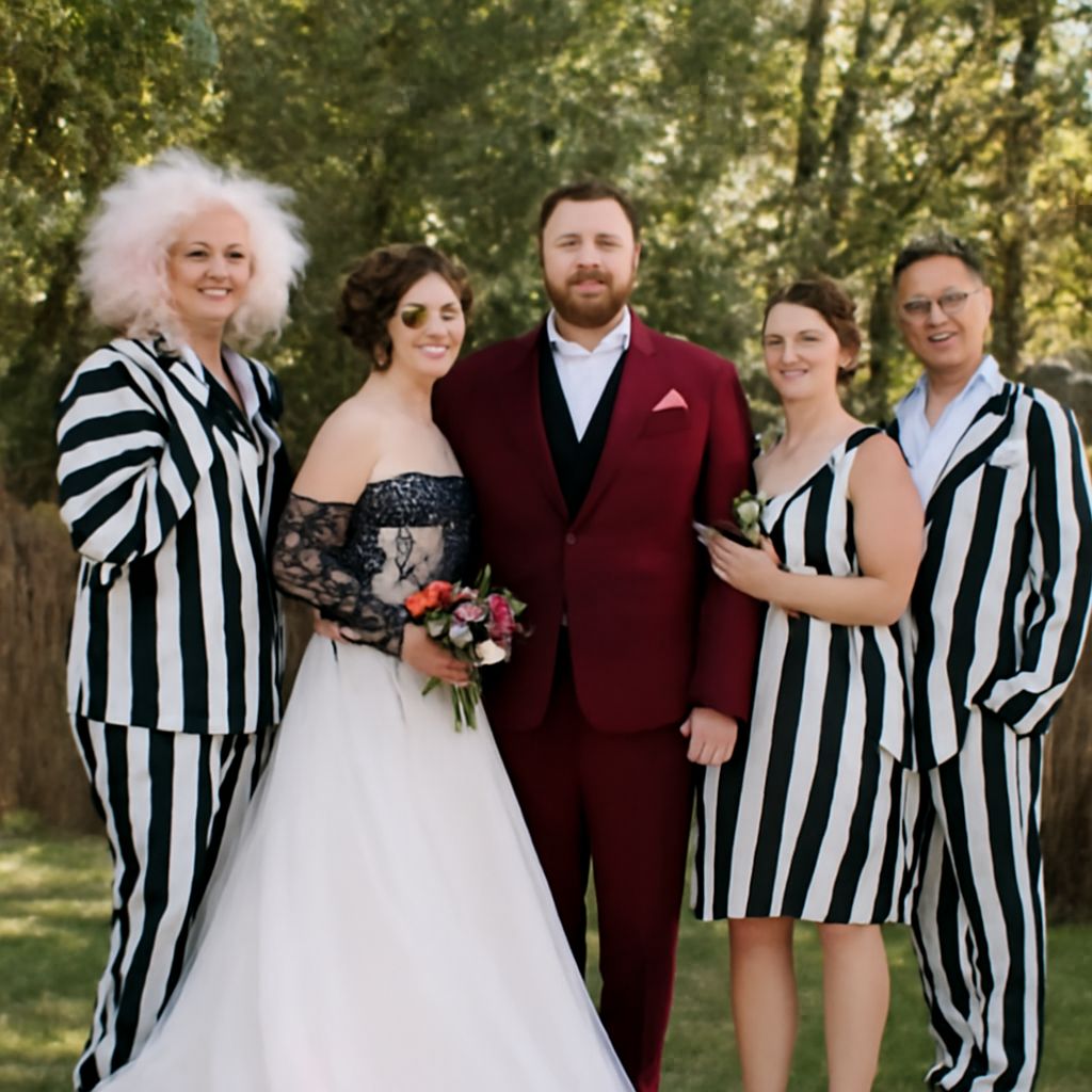 Elegant white and black wedding dresses with sleeves and lace