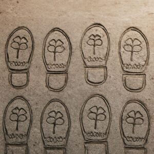 Crayon Clipart Black and White: Creative Uses in Design