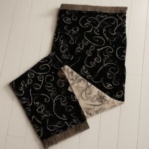 Black and White Table Runner Ideas for Your Home
